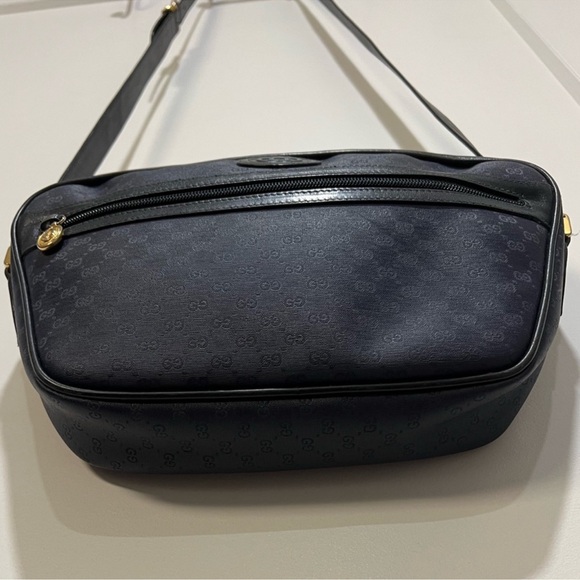 Vintage Gucci GG Navy Blue Canvas w/ leather Crossbody Bag - Picture 5 of 16